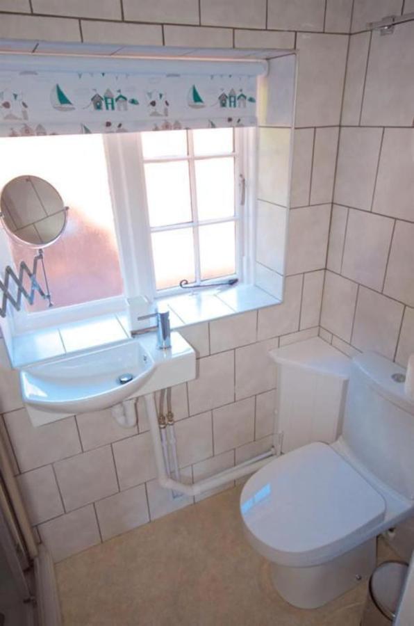 Wish Cottage Ratton 外观 照片