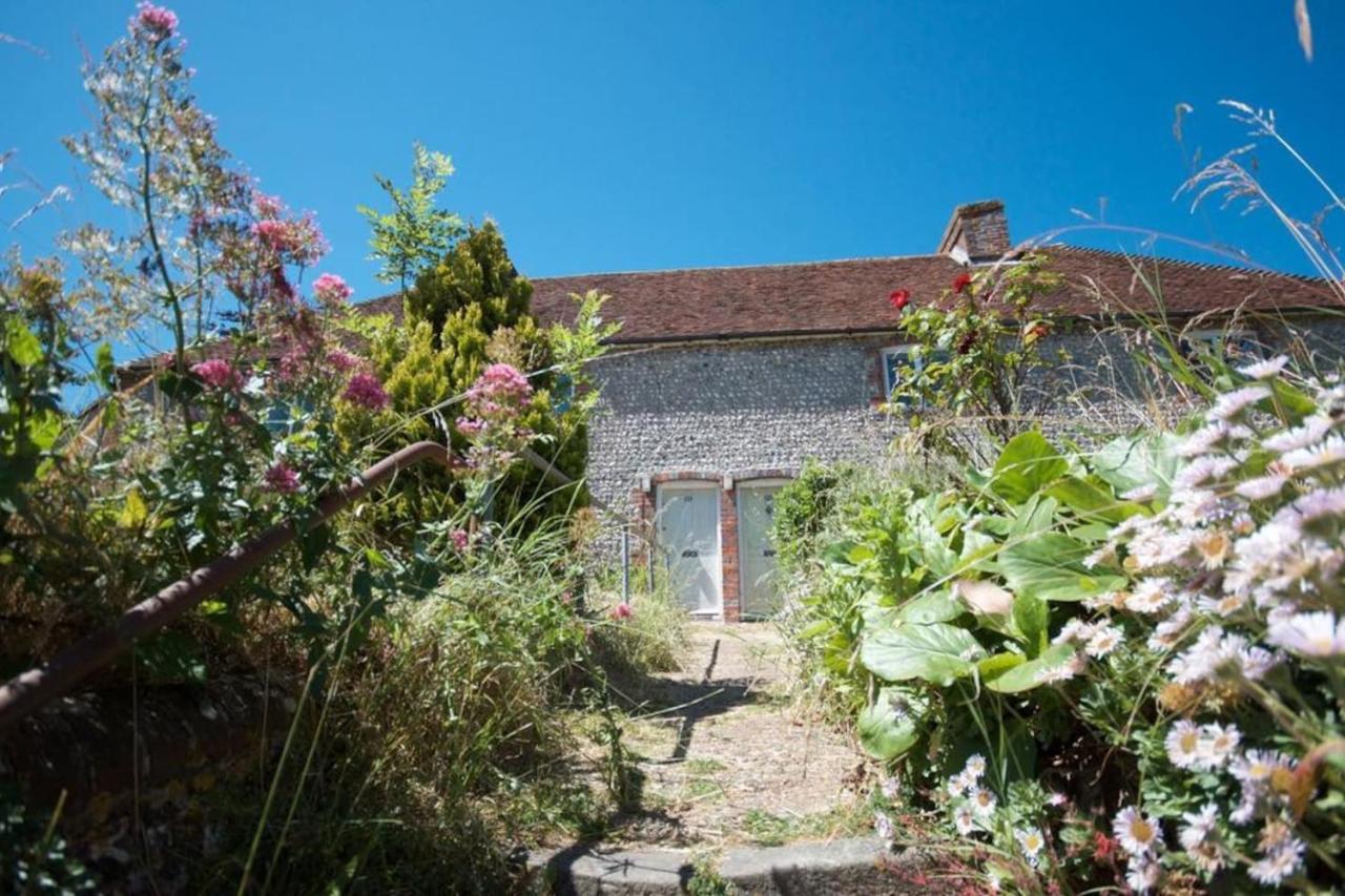 Wish Cottage Ratton 外观 照片